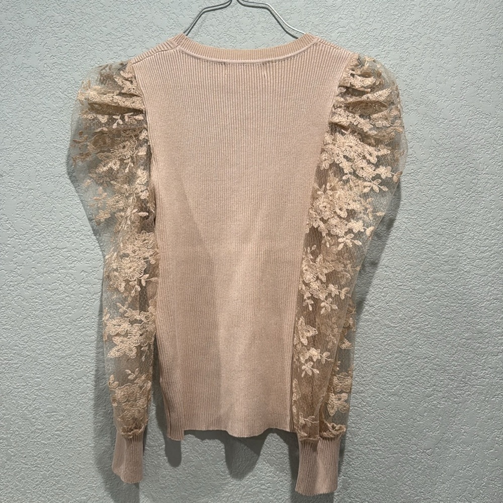 COCOBLEU Ribbed Cream Lace Top - Picture 7 of 7
